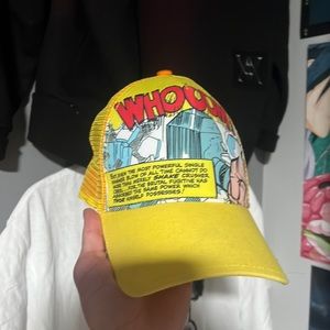 Comic hat